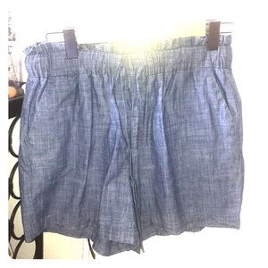 High wasted, pleated, draw string cotton shorts!